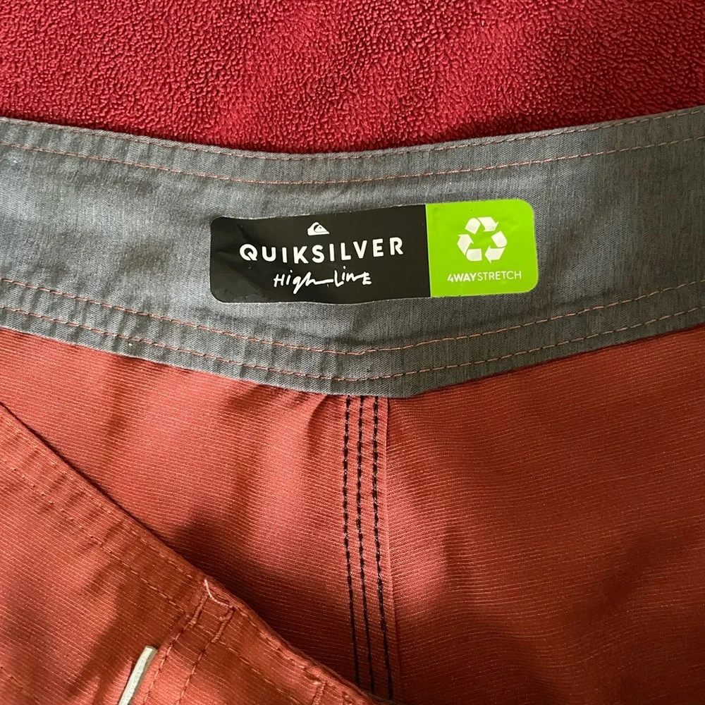 Quicksilver board shorts - Picture 3 of 6